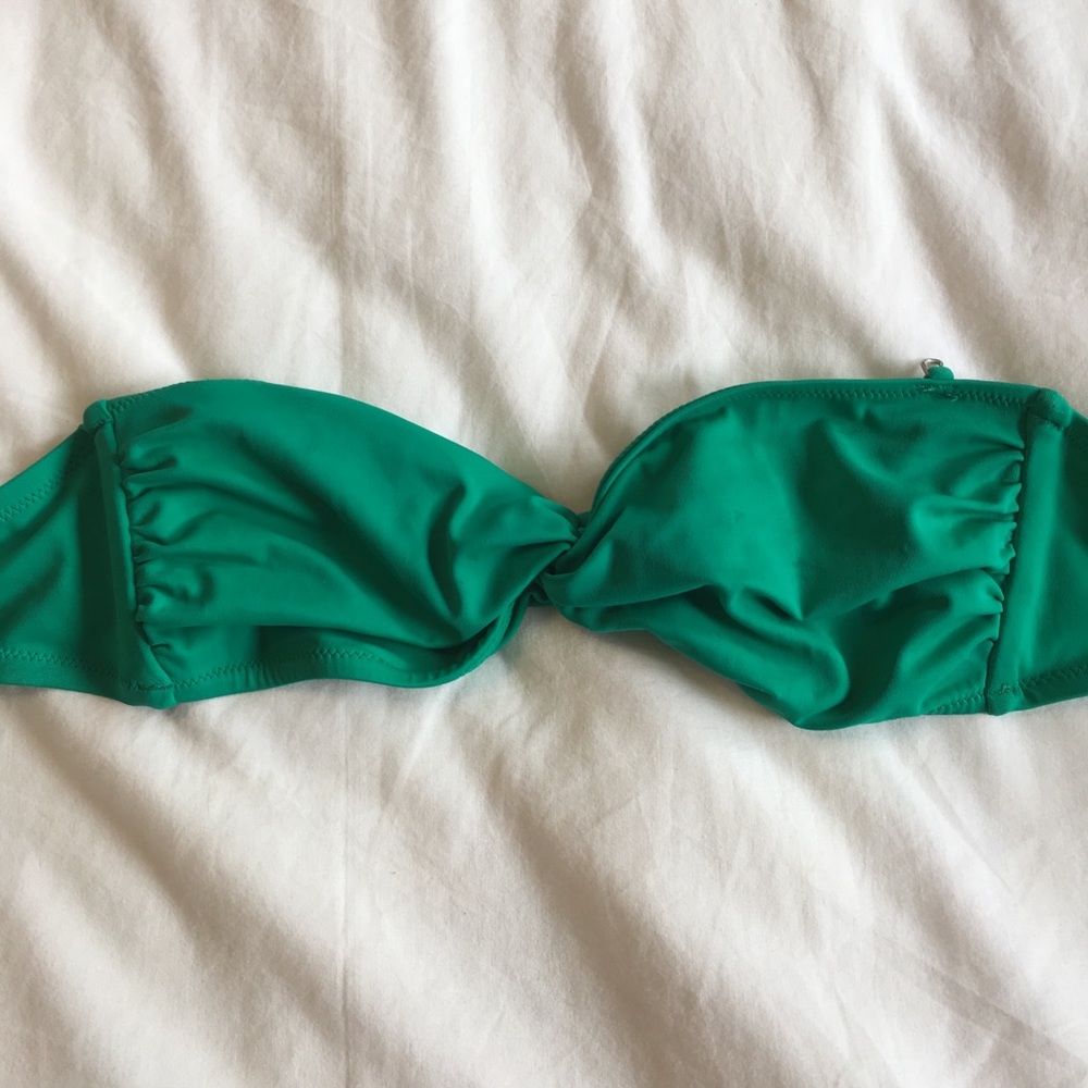 Strapless bikini top